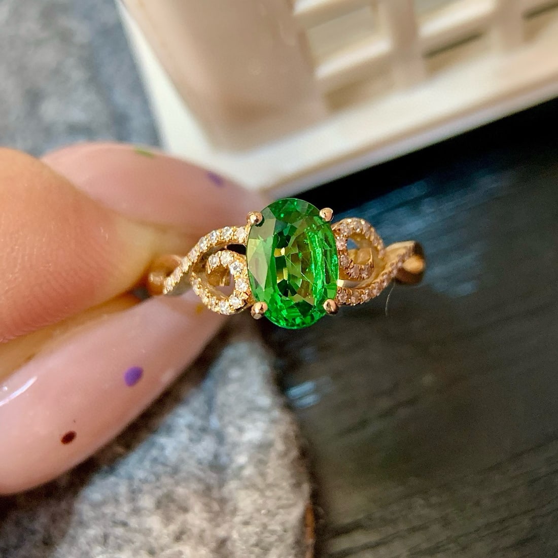 14k Gold 1.22 Ctw Vivid Green Natural Tsavorite & Diamond Ring - 3