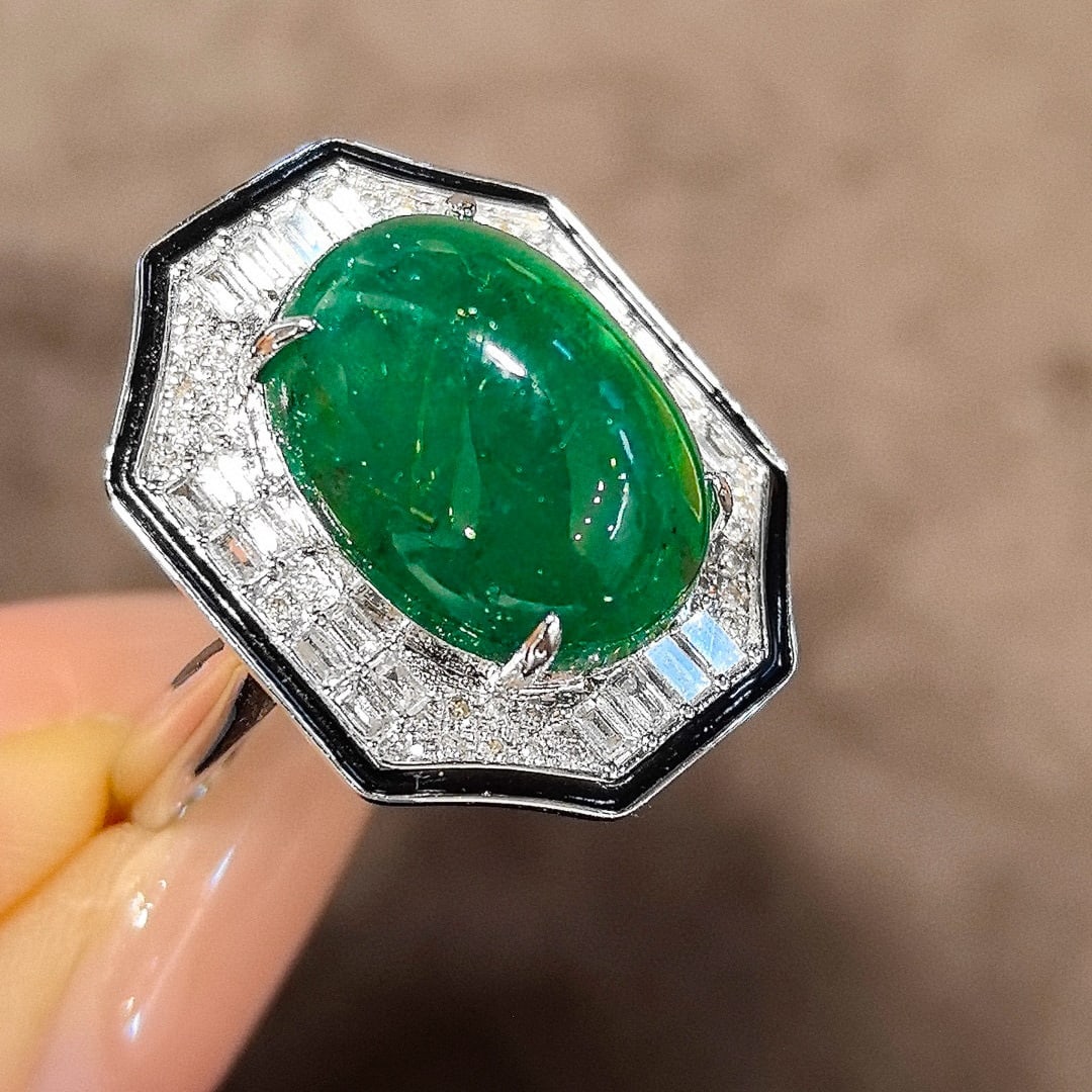 14k Gold 10.44 Ctw Vivid Green Natural Emerald & Diamond Ring - 2