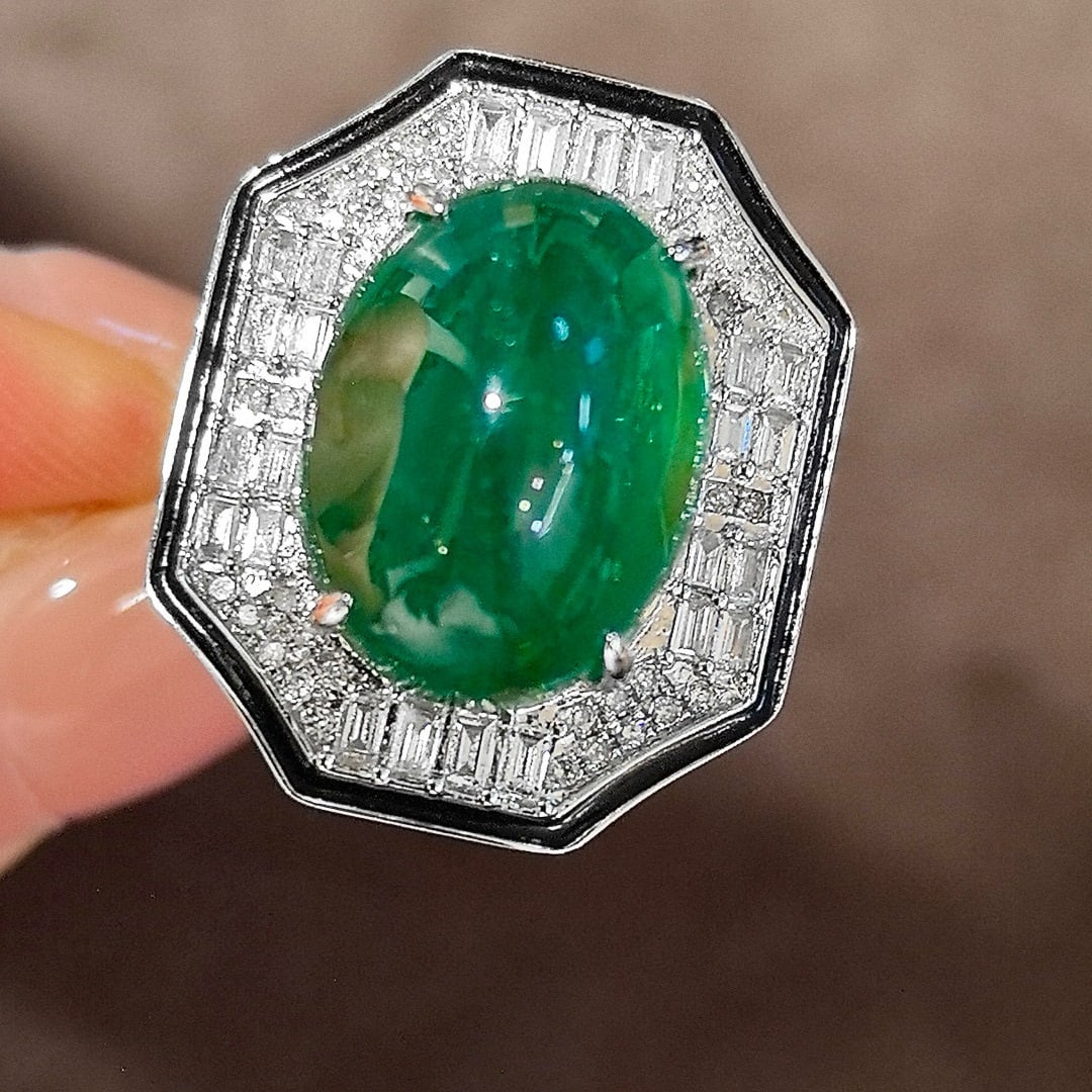 14k Gold 10.44 Ctw Vivid Green Natural Emerald & Diamond Ring - 3