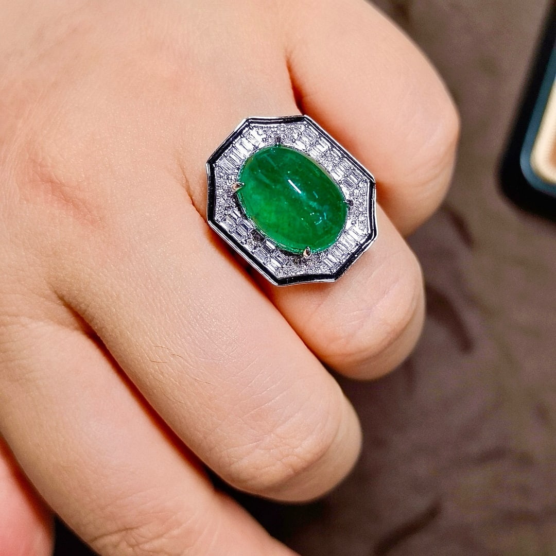 14k Gold 10.44 Ctw Vivid Green Natural Emerald & Diamond Ring - 5