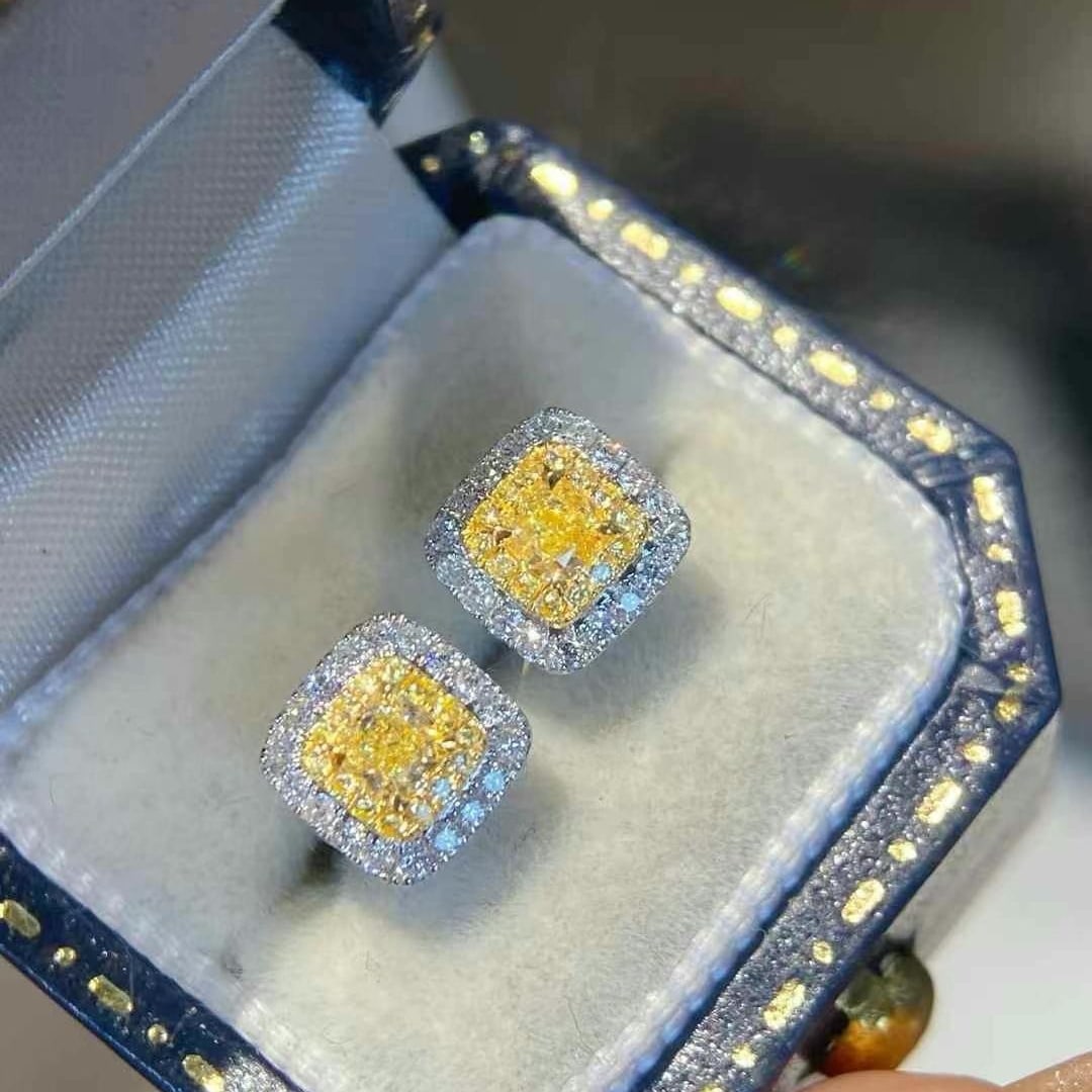 14k Gold 0.38 Ctw Natural Yellow Diamond & Diamond Earrings: Ref:231000178 // gold content:14k gold // main gemstone:yellow diamond // shape:cushion // carat weight:0. 22ct // color:yellow // treatment:natural // // adjacent gemstone 2 : diamond // shape:round