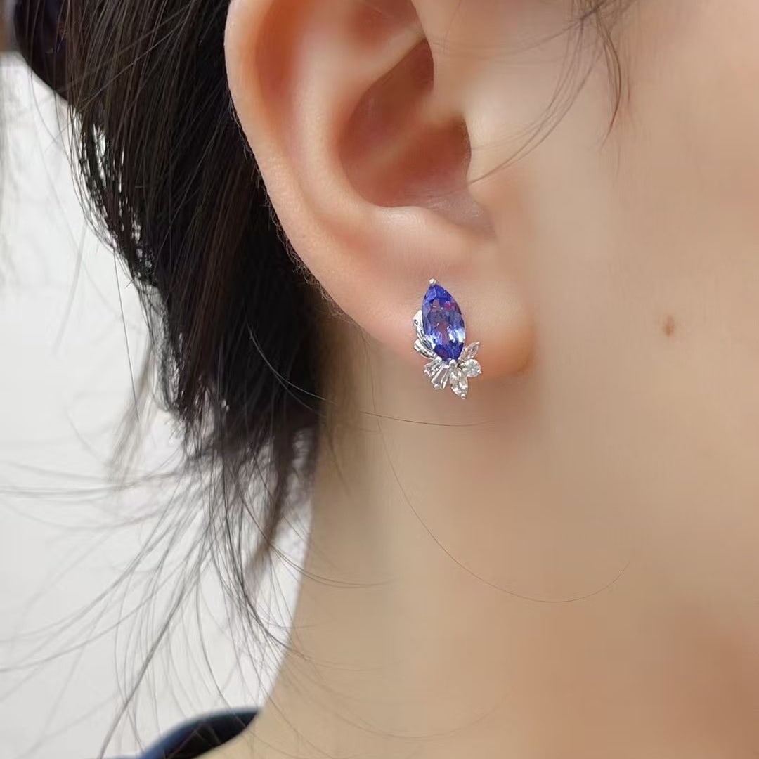 14k Gold 2.24 Ct Natural Tanzanite & Sapphire Earrings - 6