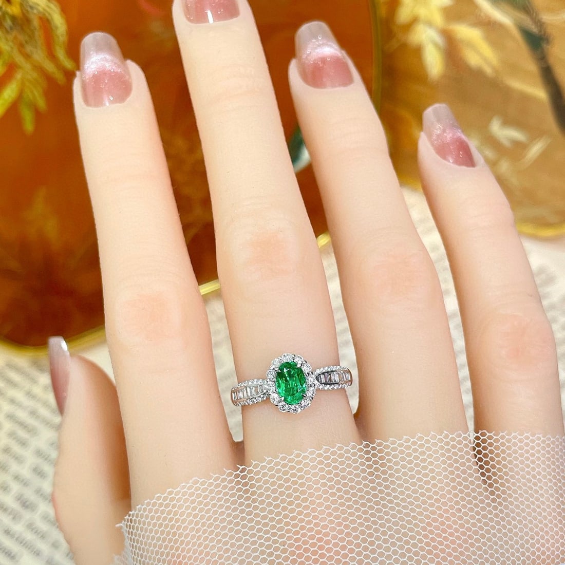 14k Gold 1.16 Ctw Vivid Green Natural Emerald & Diamond Ring - 2