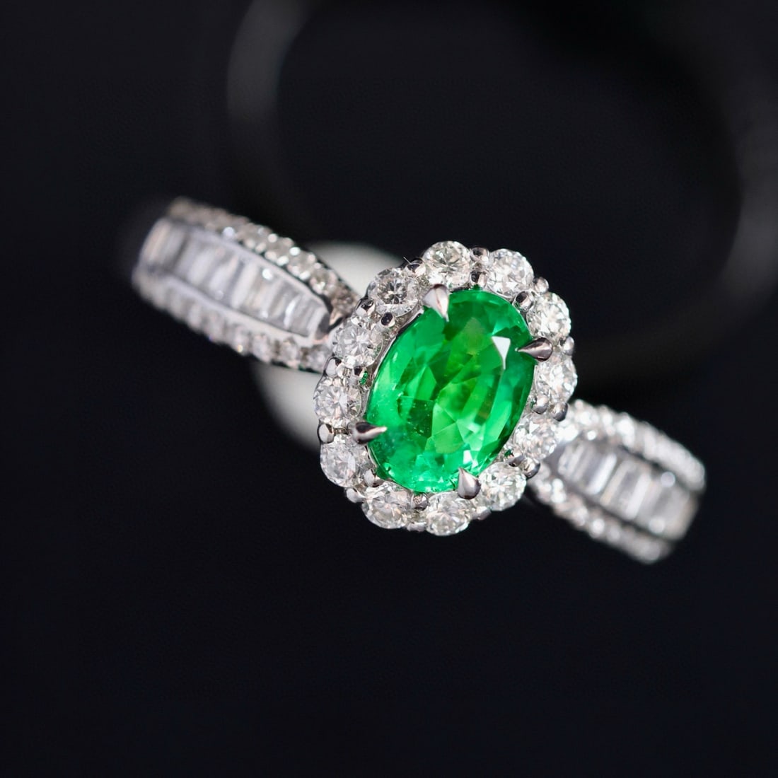 14k Gold 1.16 Ctw Vivid Green Natural Emerald & Diamond Ring - 5