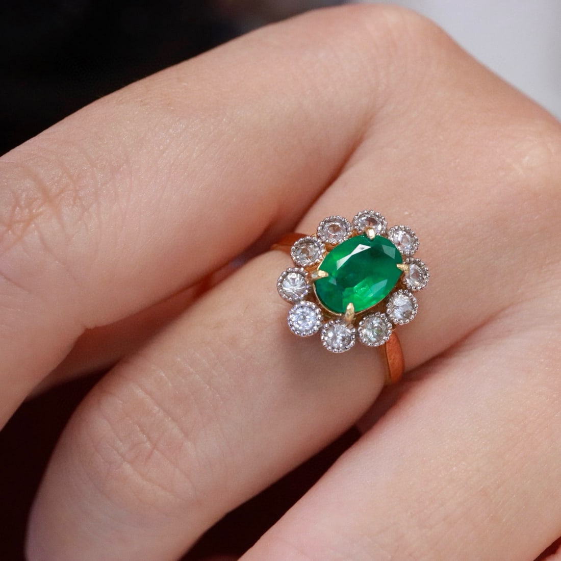 14k Gold 1.28 Ct Vivid Green Natural Emerald & Sapphire Ring - 6