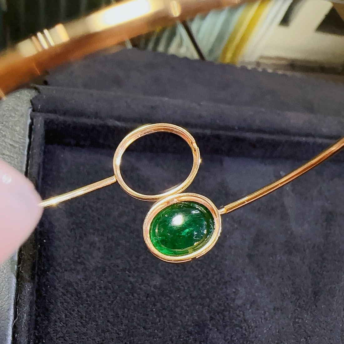 14k Gold 6.99 Ctw Vivid Green Natural Emerald & Diamond Bangle - 3