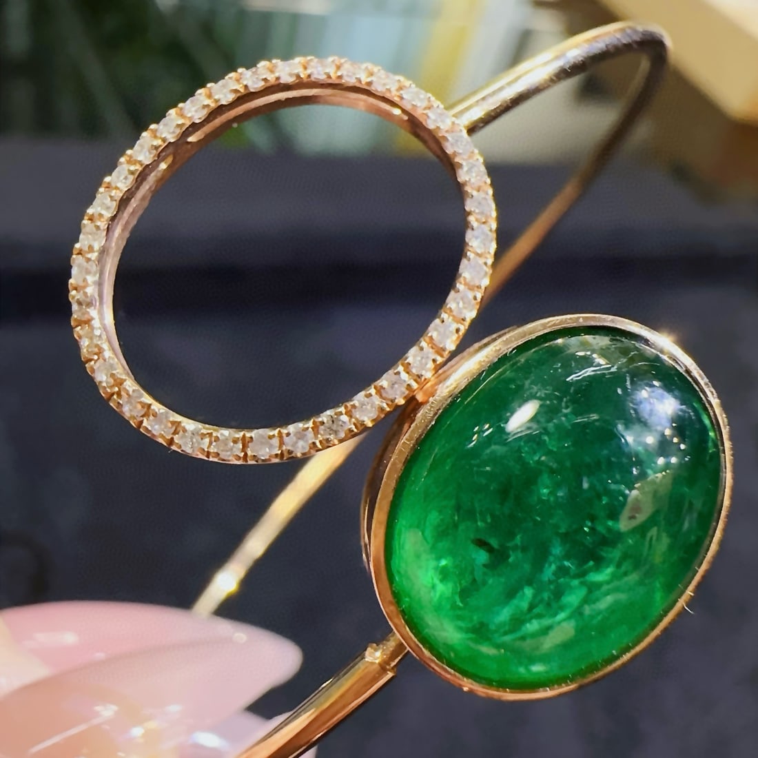 14k Gold 6.99 Ctw Vivid Green Natural Emerald & Diamond Bangle - 4