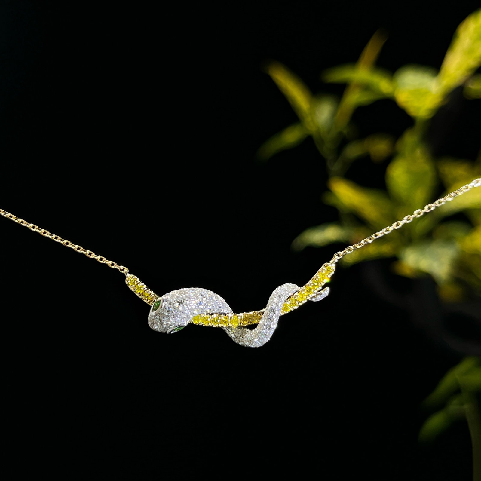 14k Gold 0.95 Ct Natural Color Diamond Necklace - 2