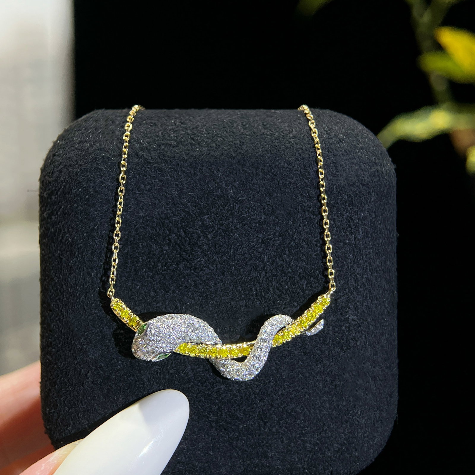 14k Gold 0.95 Ct Natural Color Diamond Necklace - 3