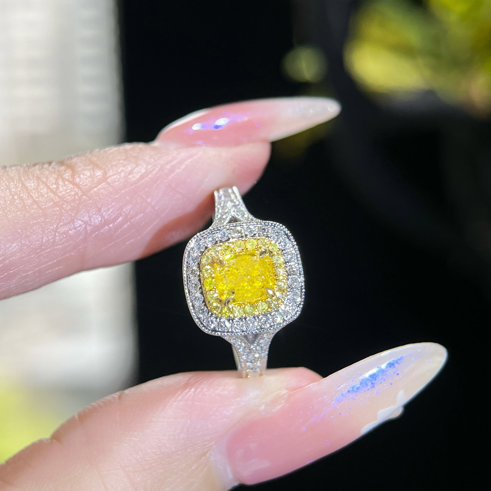 14k Gold 1.34 Ctw Natural Yellow Diamond & Diamond Ring - 3
