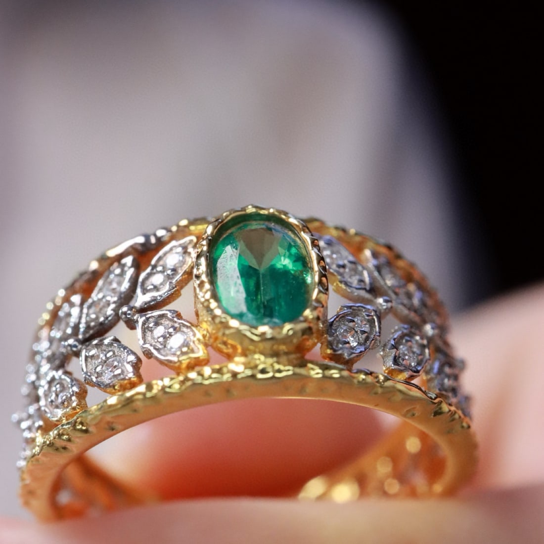 14k Gold 0.55 Ctw Vivid Green Natural Emerald & Diamond Ring - 3