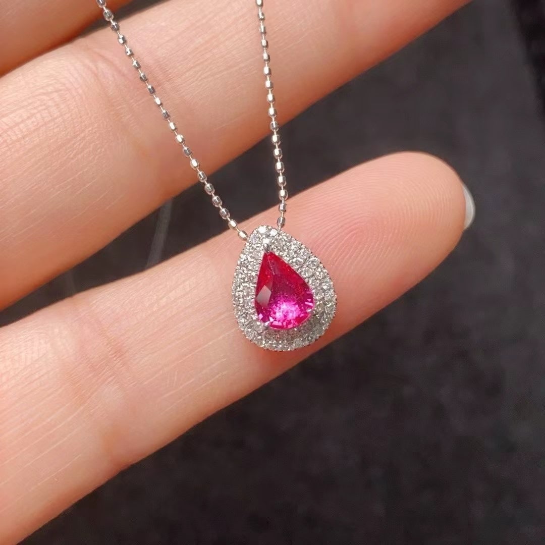 14k Gold 1.00 Ctw Natural Ruby & Diamond Necklace: Ref:231000266 // gold content:14k gold // main gemstone:ruby // shape:pear // carat weight:0. 82ct // color:red // treatment:natural // // adjacent gemstone 2 : diamond // shape:round // carat