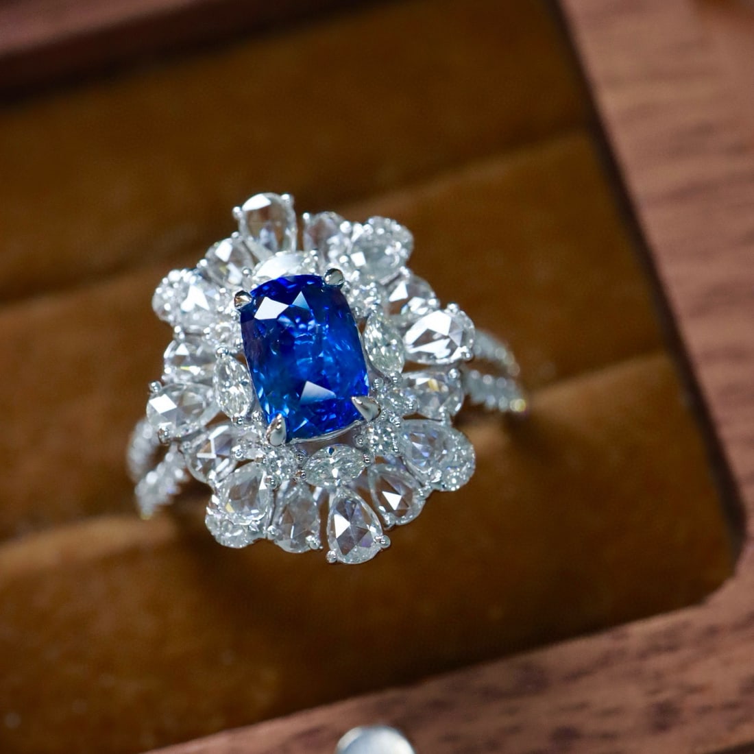 14k Gold 2.64 Ctw Natural Sapphire & Diamond Ring - 7