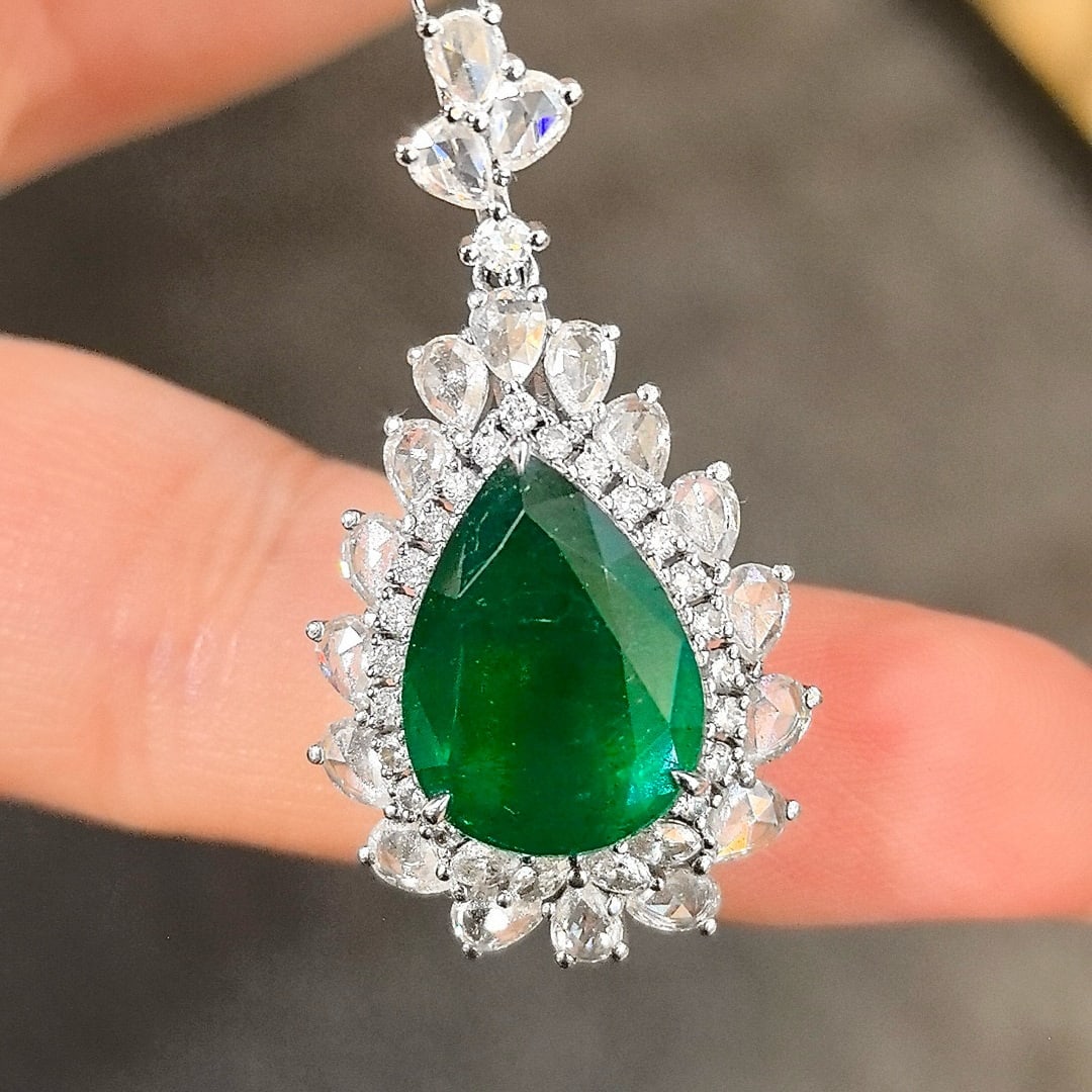 14k Gold 7.18 Ctw Vivid Green Natural Emerald & Diamond Pendant( Without Chain ) - 6