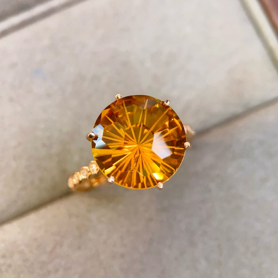 14k Gold 5.58 Ctw Natural Citrine & Diamond Ring - 3