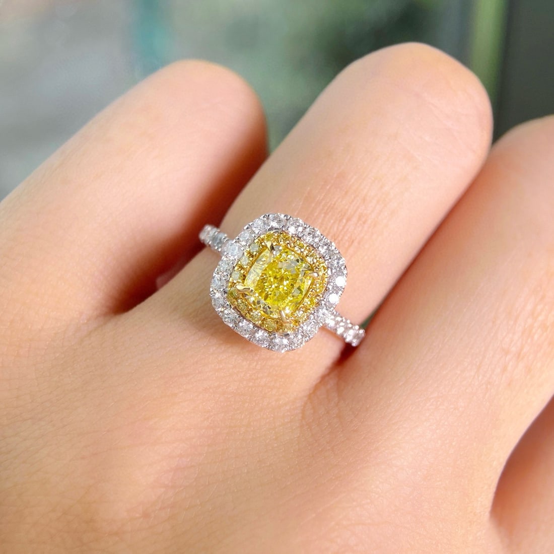 14k Gold 1.60 Ctw Natural Yellow Diamond & Diamond Ring - 3