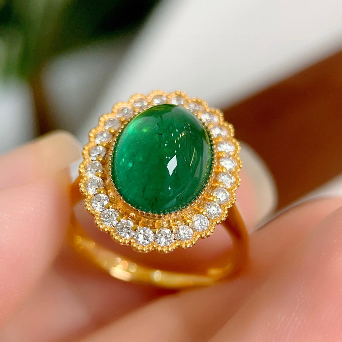 14k Gold 4.83 Ctw Vivid Green Natural Emerald & Diamond Ring - 2
