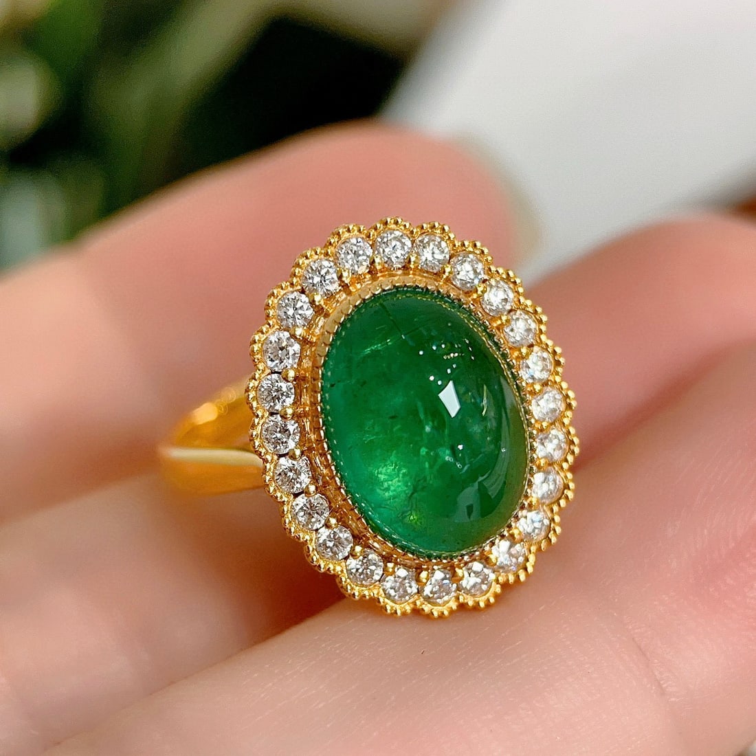 14k Gold 4.83 Ctw Vivid Green Natural Emerald & Diamond Ring - 5