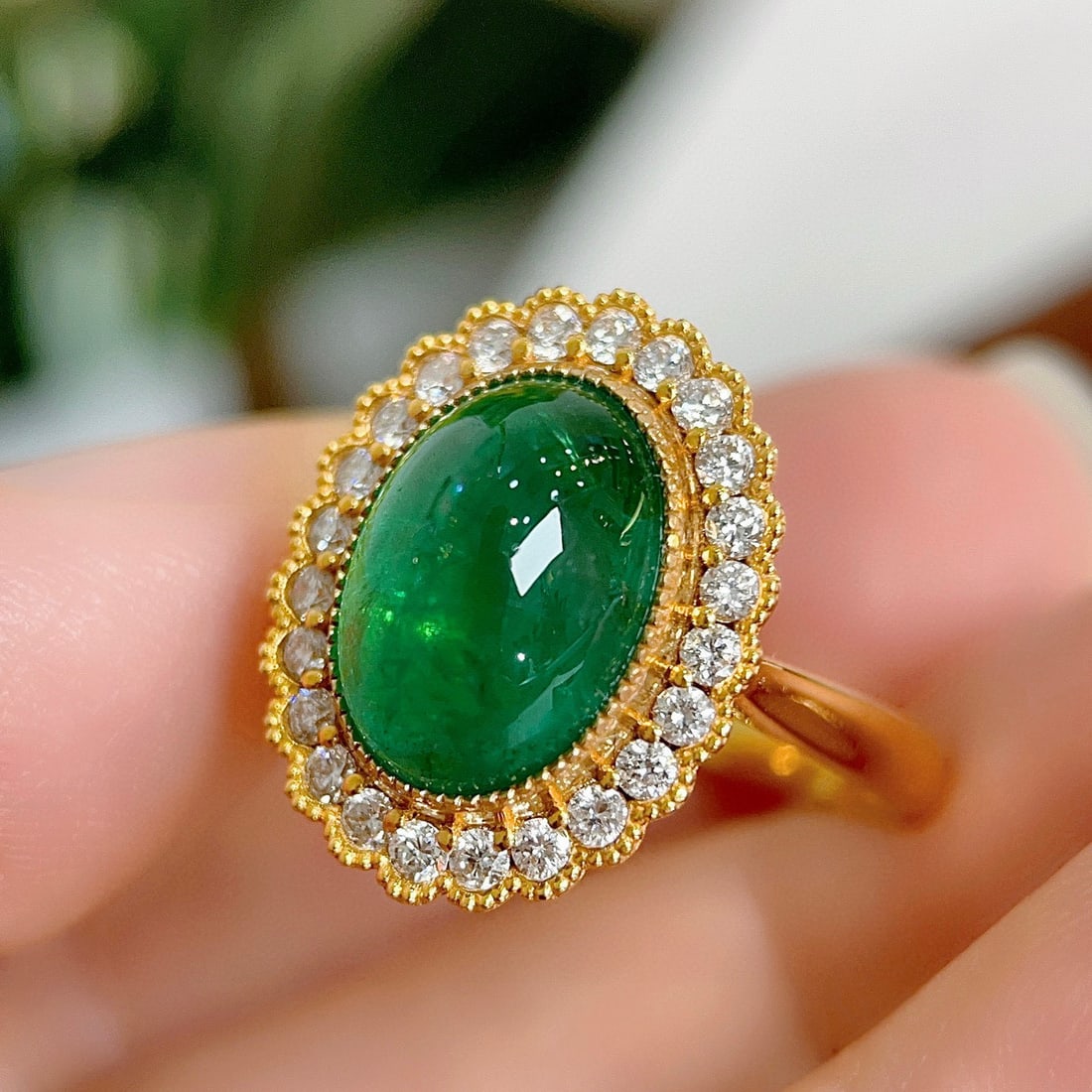 14k Gold 4.83 Ctw Vivid Green Natural Emerald & Diamond Ring - 6