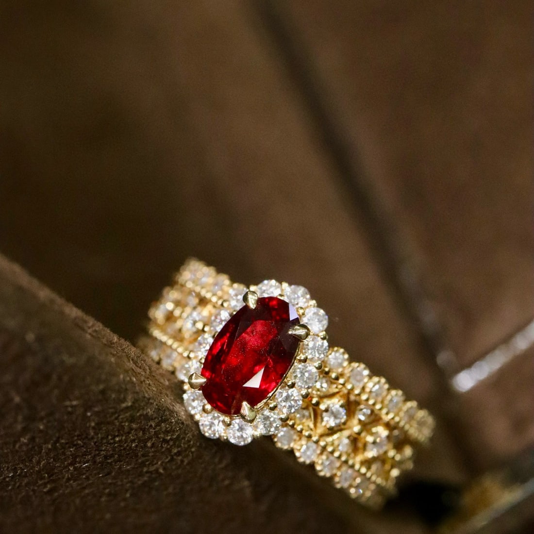 14k Gold 1.51 Ctw Vivid Red Natural Ruby & Diamond Ring (1 of 7)