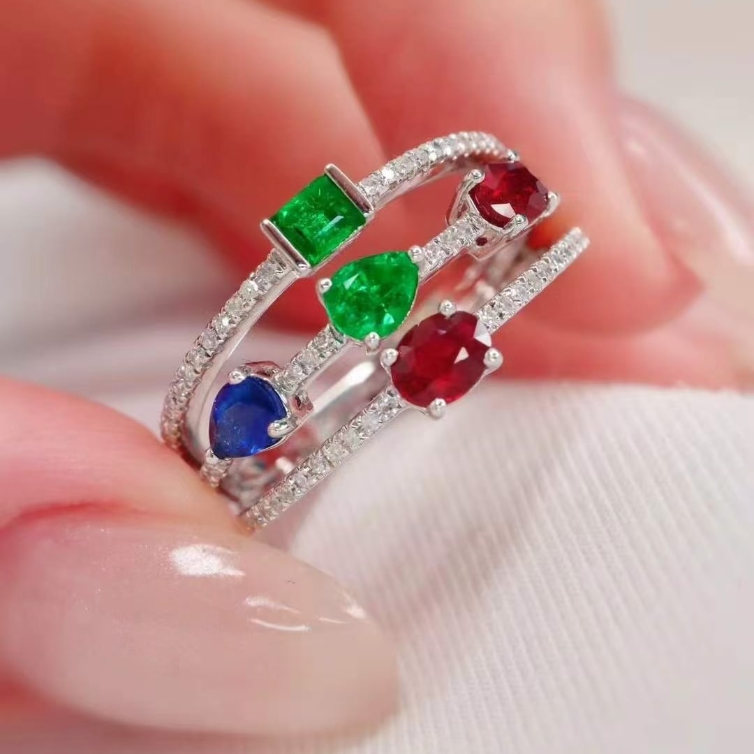 14k Gold 1.40 Ctw Vivid Green Natural Emerald & Ruby & Sapphire & Diamond Ring: Ref:231000355 // gold content:14k gold // ring size:7. 25us // // main gemstone:emerald & ruby & sapphire // shape:multiply // carat weight:1. 2ct // color:vivid green & red & blue //