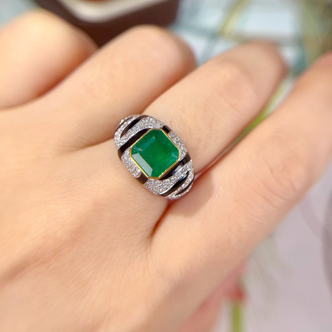 14k Gold 3.32 Ctw Vivid Green Natural Emerald & Diamond Ring - 5