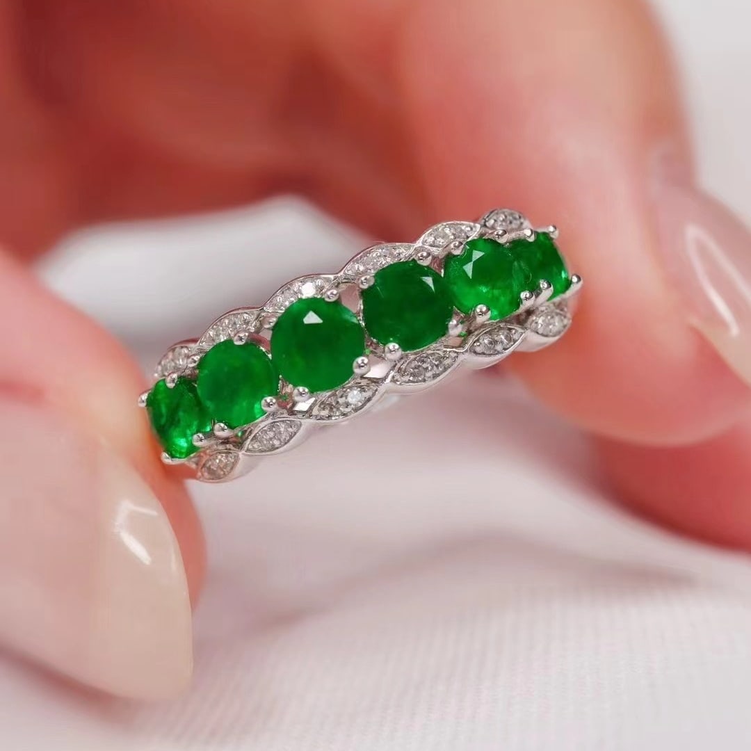 14k Gold 1.02 Ctw Vivid Green Natural Emerald & Diamond Ring - 4