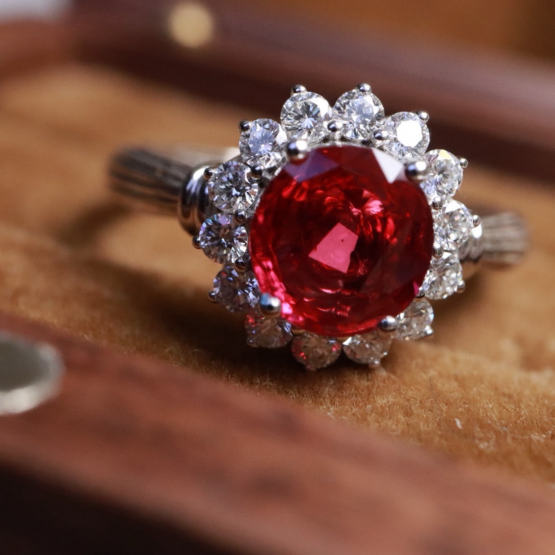 14k Gold 1.37 Ctw Natural Ruby & Diamond Ring - 3