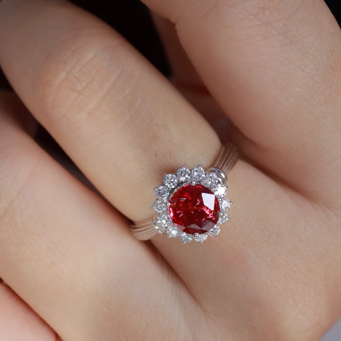 14k Gold 1.37 Ctw Natural Ruby & Diamond Ring - 4