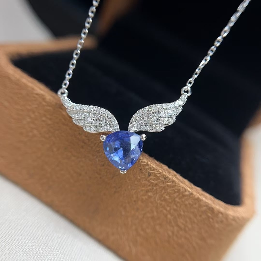 14k Gold 1.40 Ct Natural Sapphire & Diamond Necklace: Ref:231000386 // gold content:14k gold // main gemstone:sapphire // shape:pear // carat weight:1. 40ct // color:blue // treatment:natural // // adjacent gemstone 2 : diamond // number of stones:58 // 