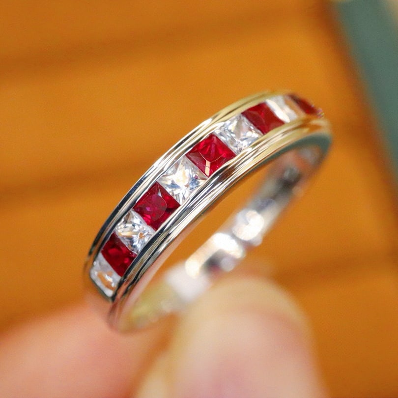 14k Gold 0.97 Ctw Vivid Red Natural Ruby & Sapphire Ring - 3