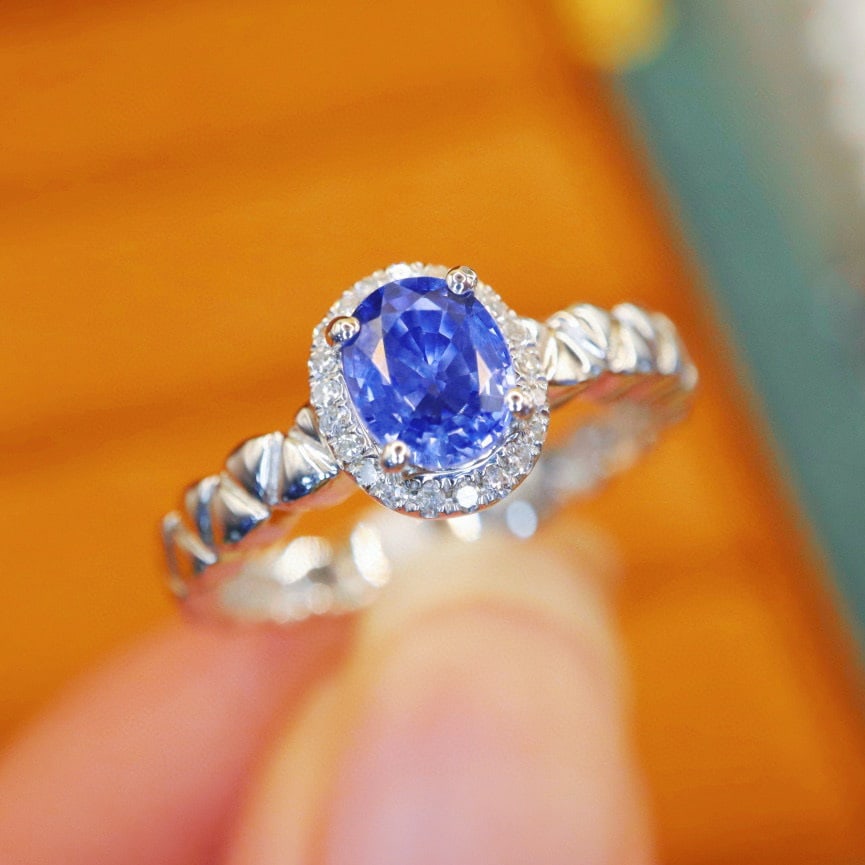 14k Gold 0.90 Ctw Natural Sapphire & Diamond Ring - 3