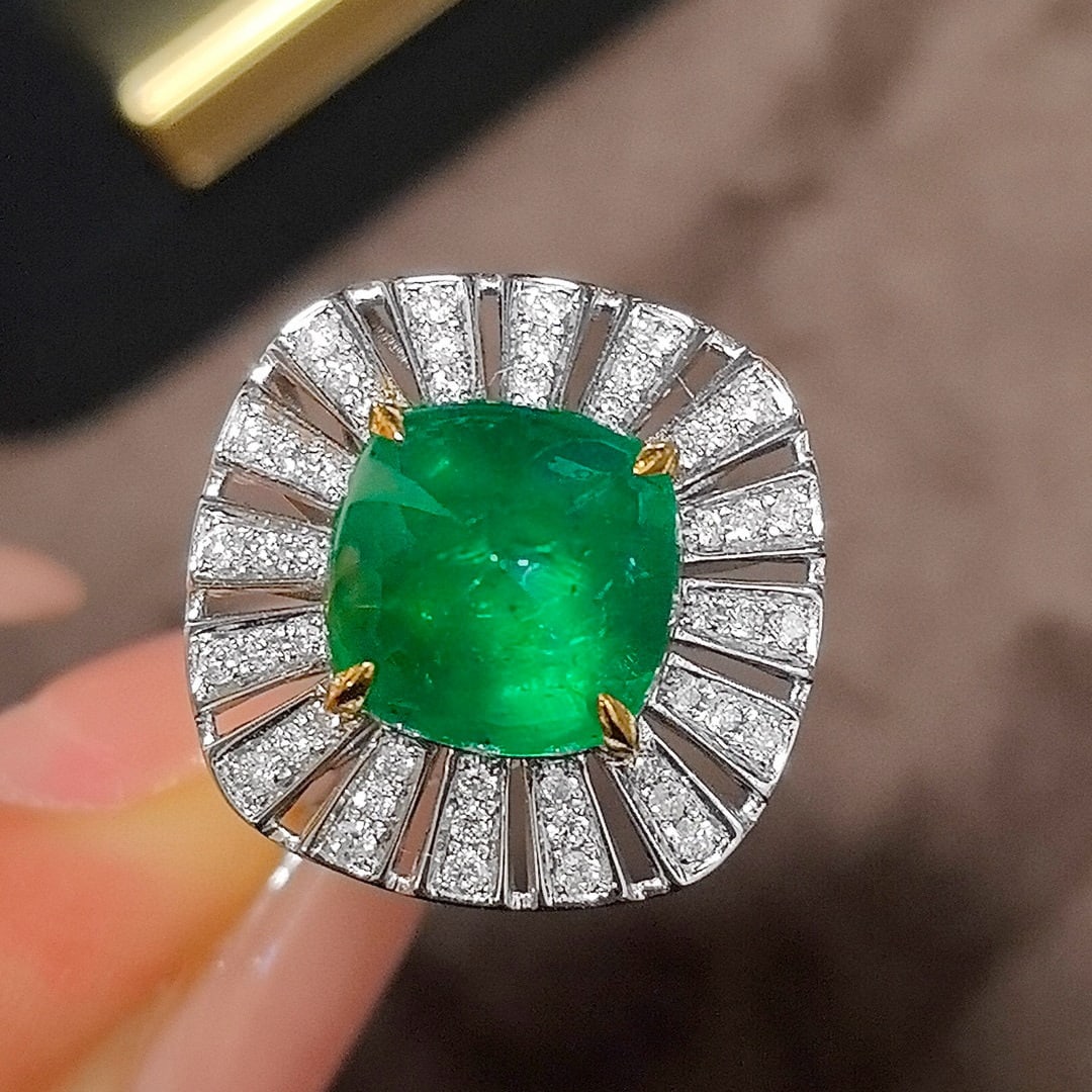14k Gold 5.46 Ctw Vivid Green Natural Emerald & Diamond Ring/pendant( Without Chain ) - 7
