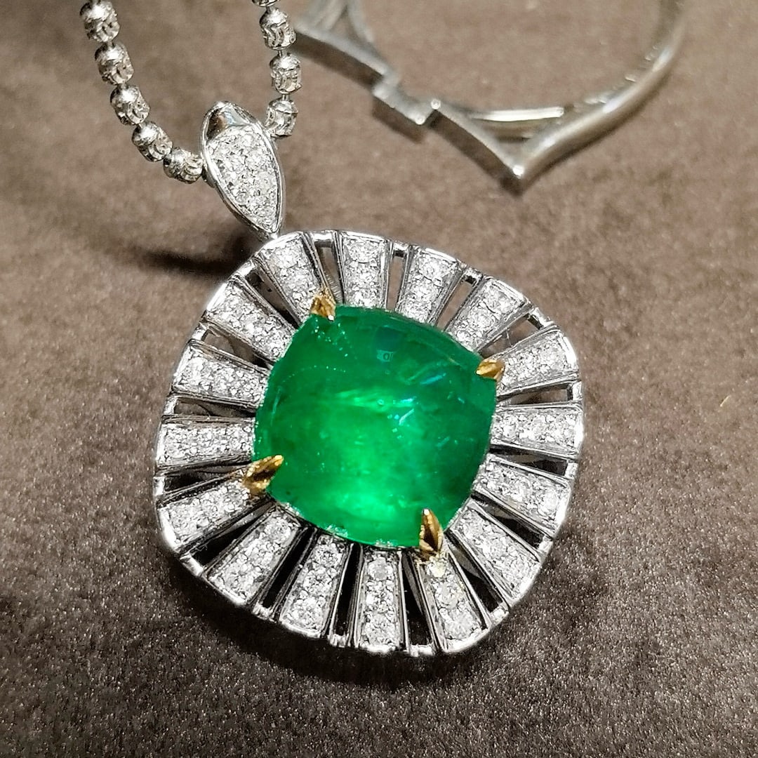 14k Gold 5.46 Ctw Vivid Green Natural Emerald & Diamond Ring/pendant( Without Chain ) - 8