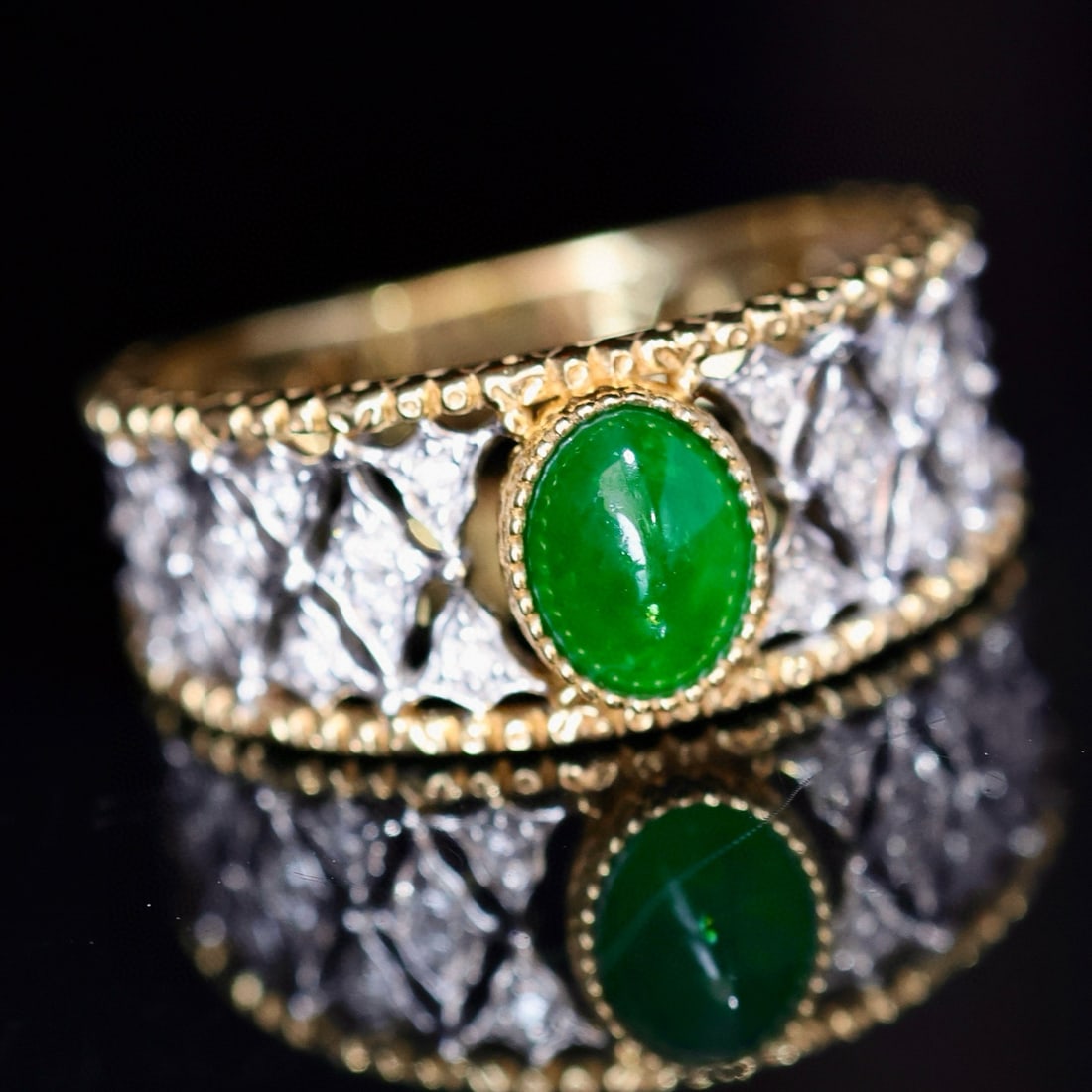 14k Gold 0.62 Ctw Vivid Green Natural Emerald & Diamond Ring - 5