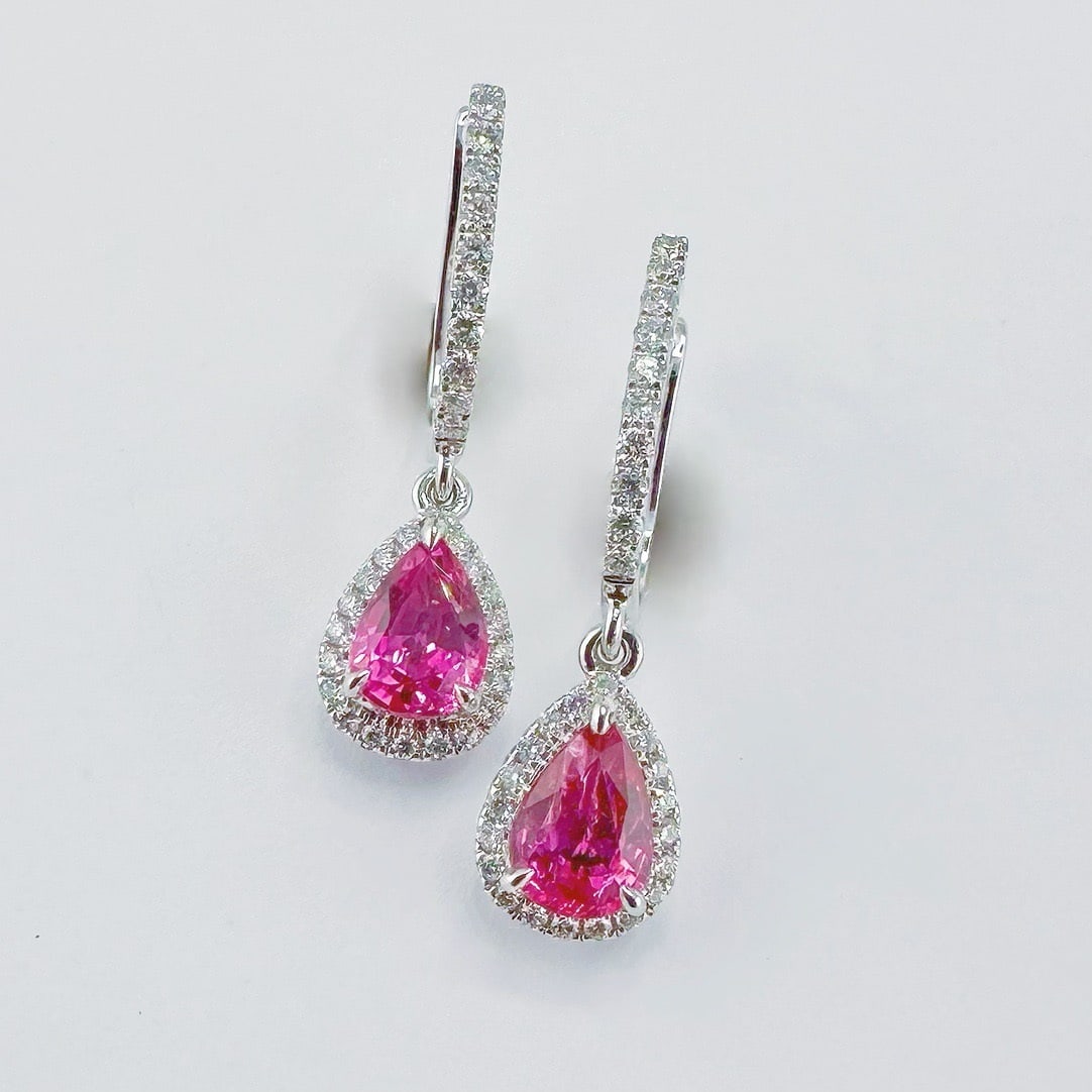 14k Gold 2.45 Ctw Natural Ruby & Diamond Earrings: Ref:231106243 // gold content:14k gold // main gemstone:ruby // shape:pear // carat weight:2. 05ct // color:red // treatment:natural // // adjacent gemstone 2 : diamond // shape:round // carat weight: