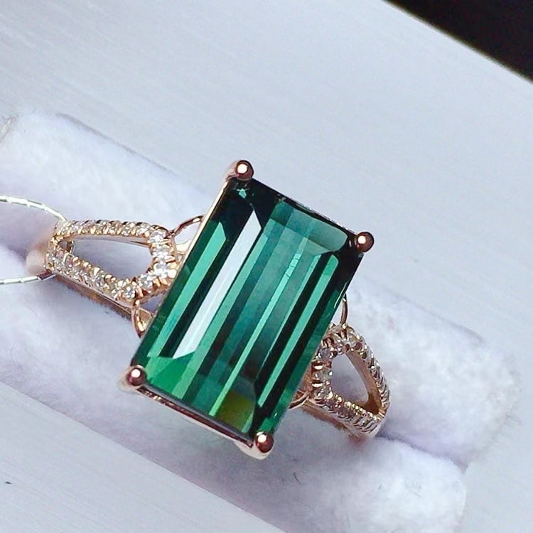 14k Gold 3.50 Ct Natural Tourmaline & Diamond Ring: Ref:231001003 // gold content:14k gold // ring size:7. 25us // // main gemstone:tourmaline // shape:octagonal // carat weight:3. 50ct // color:bluish green // treatment:natural // // adjacent