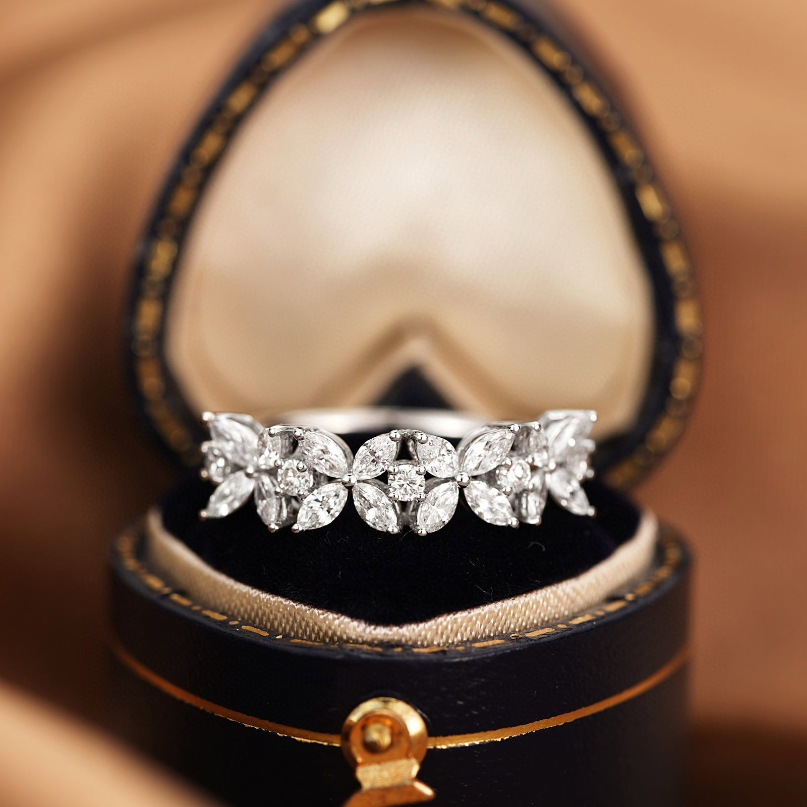 14k Gold 0.75 Ctw Natural H Diamond Ring (1 of 5)