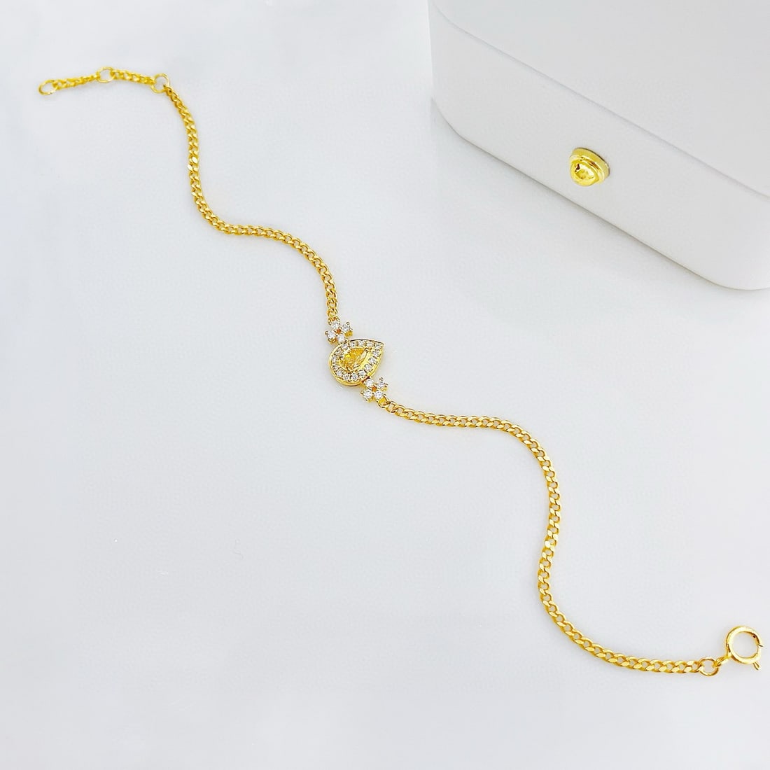 14k Gold 0.35 Ctw Natural Yellow Diamond & Diamond Bracelet - 2