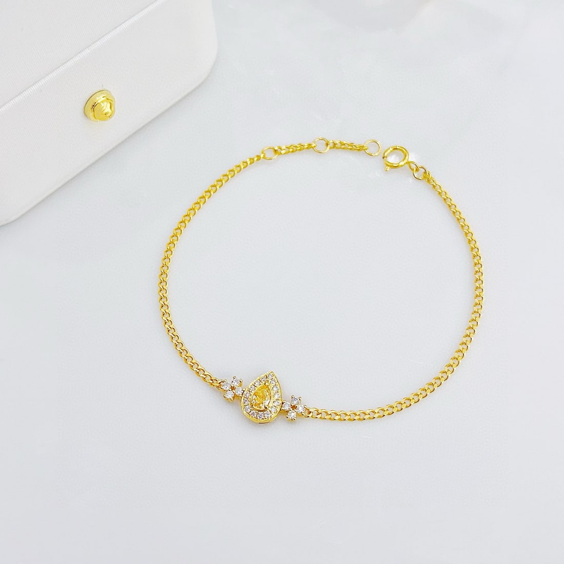 14k Gold 0.35 Ctw Natural Yellow Diamond & Diamond Bracelet - 3