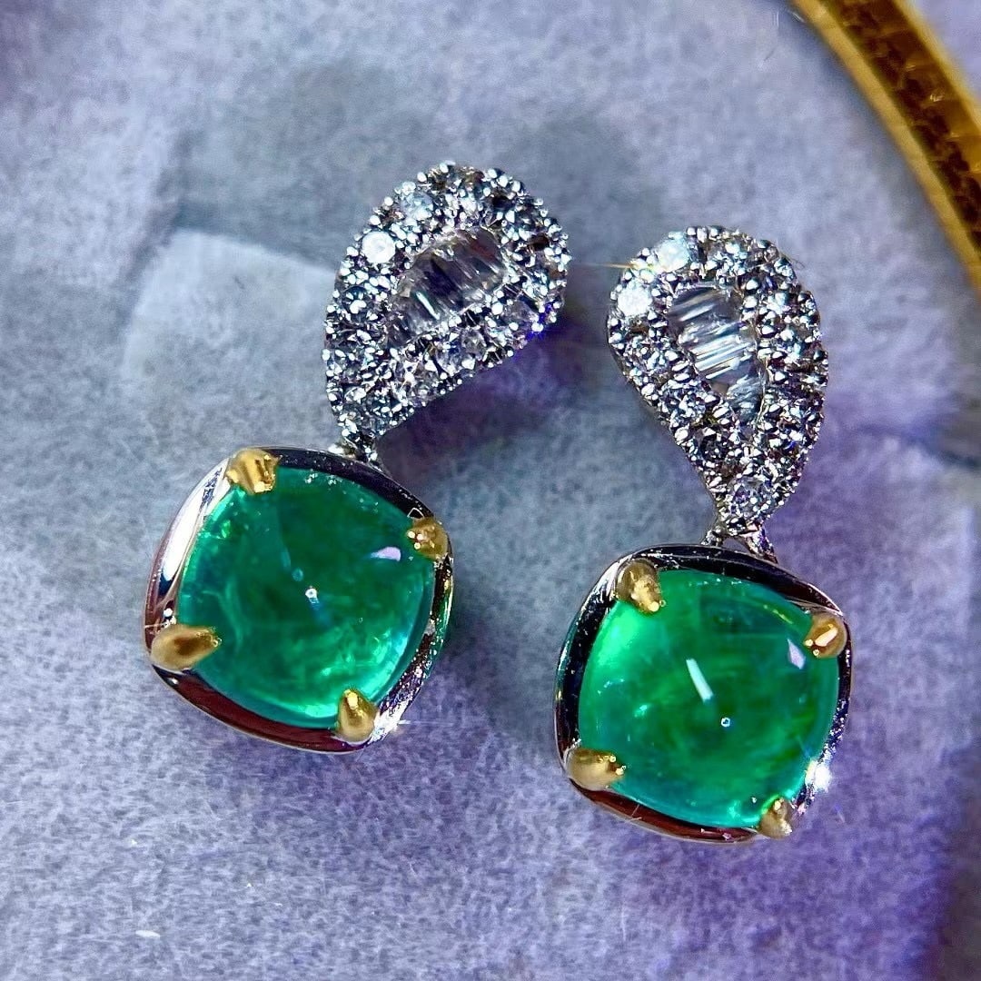 14k Gold 2.4 Ctw Natural Emerald & Diamond Earrings - 3