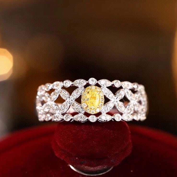 14k Gold 0.50 Ctw Natural Yellow Diamond & Diamond Ring: Ref:231001034 // gold content:14k gold // ring size:7. 25us // // main gemstone:yellow diamond // shape:oval // carat weight:0. 12ct // color:yellow // treatment:natural // // adjacent gemstone 2 :