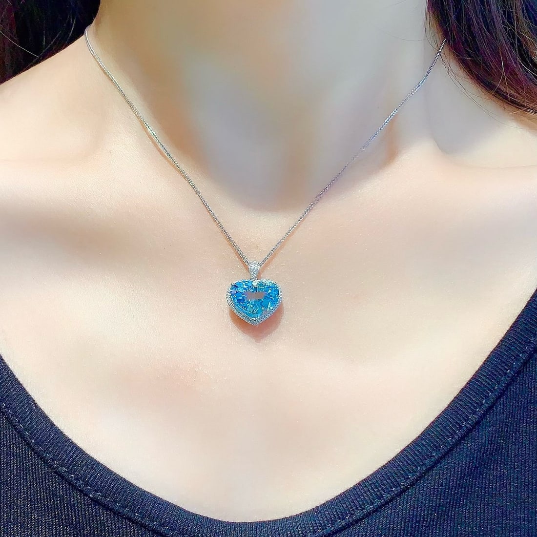 14k Gold 5.8 Ct Natural Aquamarine & Diamond Pendant( Without Chain ) - 6