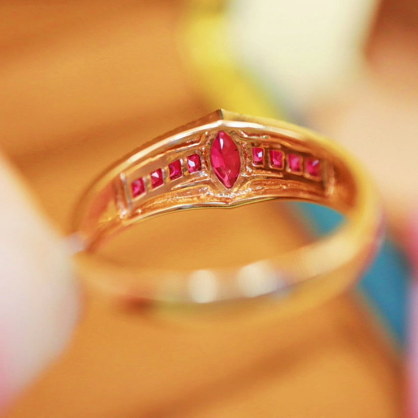 14k Gold 0.65 Ctw Natural Ruby & Diamond Ring - 5