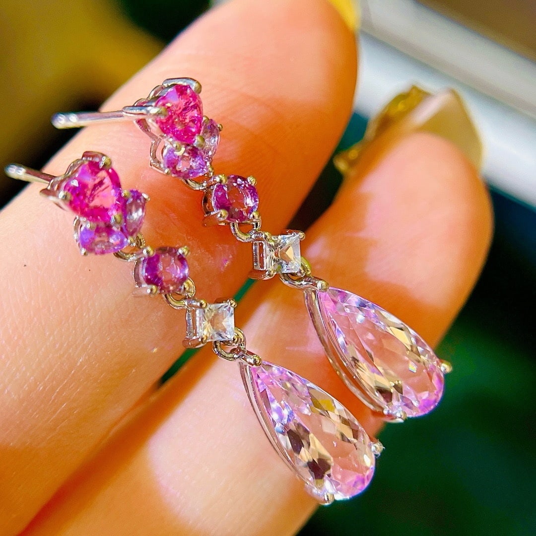 14k Gold 3.53 Ctw Natural Morganite & Sapphire Earrings: Ref:231001066 // gold content:14k gold // main gemstone:morganite // shape:pear // carat weight:2. 28ct // color:pink // treatment:natural // // adjacent gemstone 2 : sapphire // shape:multiply //