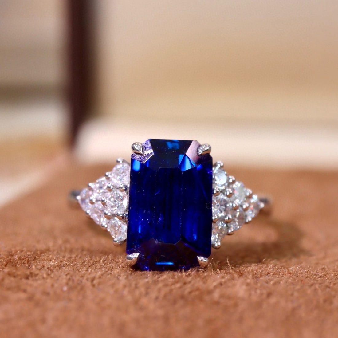 14k Gold 3.67 Ctw Natural Sapphire & Diamond Ring: Ref:231001091 // gold content:14k gold // ring size:7. 25us // // main gemstone:sapphire // shape:octagonal // carat weight:3. 29ct // color:blue // treatment:natural // // adjacent gemstone 2 :
