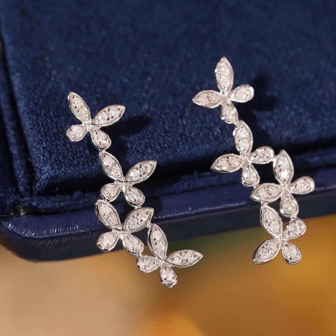 14k Gold 0.42 Ct Natural H Diamond Earrings: Ref:231001099 // gold content:14k gold // main gemstone:diamond // shape:round // carat weight:0. 42ct // clarity grade:vs-si // color:h // treatment:natural // cut grade:g // Condition: New Low