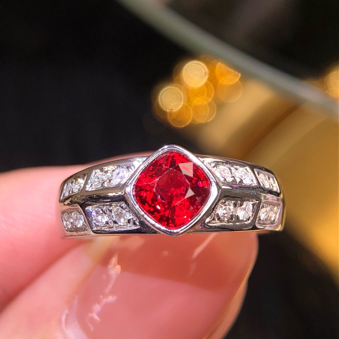 14k Gold 0.86 Ct Natural Spinel & Diamond Ring: Ref:231001112 // gold content:14k gold // ring size:7. 25us // // main gemstone:spinel // shape:cushion // carat weight:0. 86ct // color:red // treatment:natural // // adjacent gemstone 2 : diamond