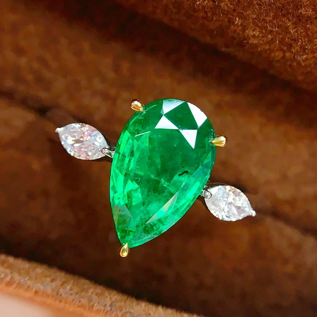 14k Gold 2.78 Ct Natural Emerald & Diamond Ring - 3