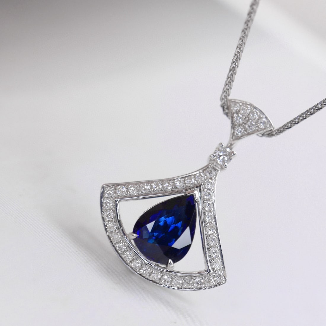 14k Gold 1.43 Ctw Natural Sapphire & Diamond Pendant( Without Chain ) - 4